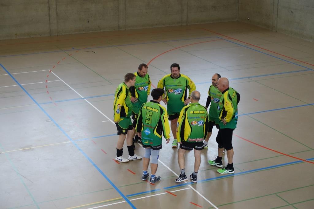 Faustball MR Herblingen startet gut in die Wintermeisterschaft